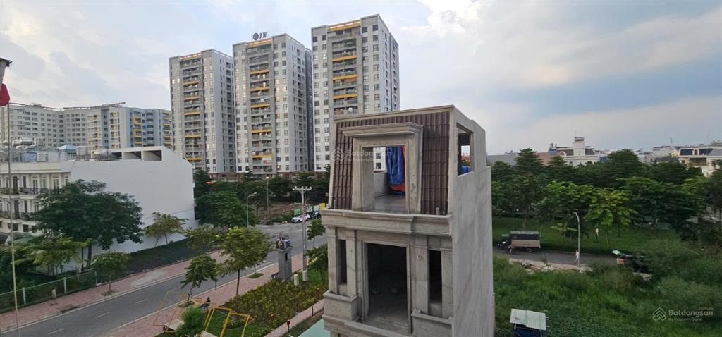 Chính chủ bán lô góc đối diện trường tiểu học lê đức thọ, gần chung cư osimi tower, để ở và kd đỉnh