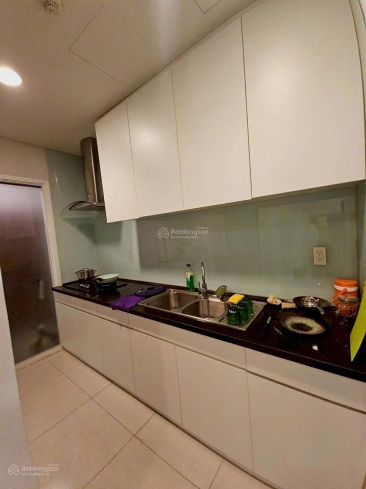 Cho thuê chung sora gardens 1 2pn, 2wc, nội thất đầy đủ. giá thuê 12,5tr vnd/tháng (gồm pql)