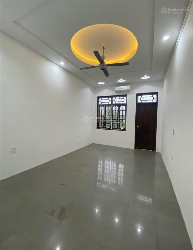 Cho thuê nhà nguyên căn phố thượng thanh, long biên  siêu kinh doanh