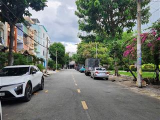 Nhà mặt tiền kinh doanh mới đẹp  5 tầng [ 4 x 17 ] cạnh công viên khu vip bình phú 1 chỉ 13 tỷ.