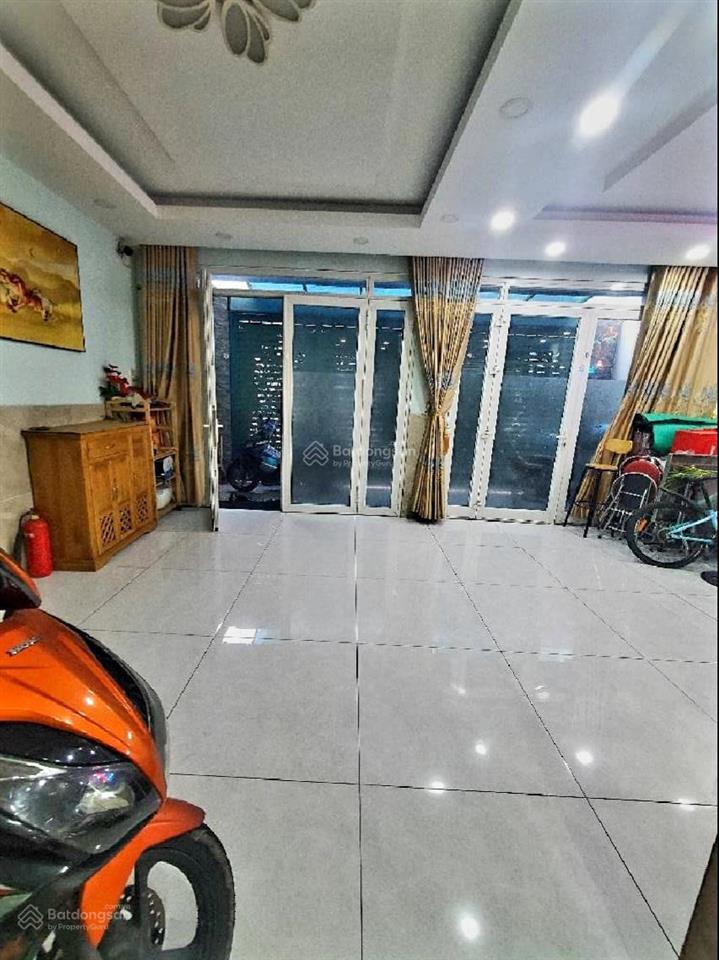 Bán nhà (7,5 x 10m) hẻm xe tải 8m gần mặt tiền 3 tháng 2, vừa ở vừa kinh doanh được giá 8,7 tỷ