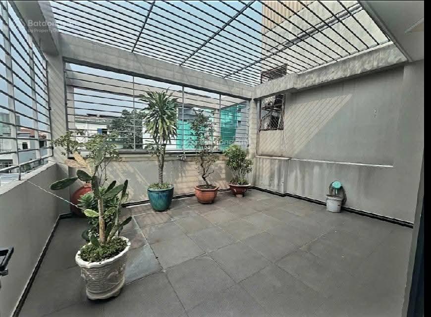 Bán nhà [ 6 x 24 ] 4 tầng mới đẹp ngay cầu vượt 3 tháng 2, hẻm nhựa 8m sát mặt tiền nhỉnh 20 tỷ.