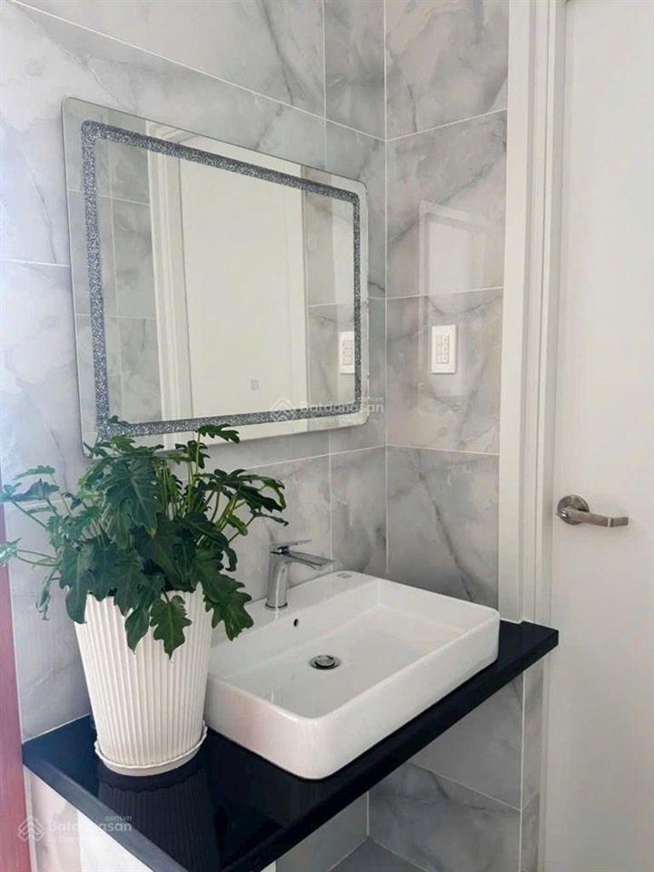 Bán nhà mặt tiền siêu đỉnh trần phú ( 3,7 x 11 ) 4 tầng đúc dòng tiền 40tr/th giá 11 tỷ.