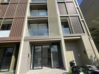 Nhà phố global hoàn thiện ntcb, giá 50triệu, ngay trục đường 20m sầm uất, kinh doanh + ở.