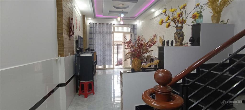 Nhà mt nguyễn quý yêm . an lạc . bình tân