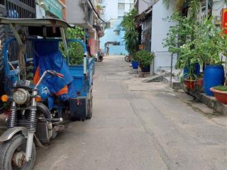 Nhà góc mtnb khu dân cư bình phú 1 . p11 . q6