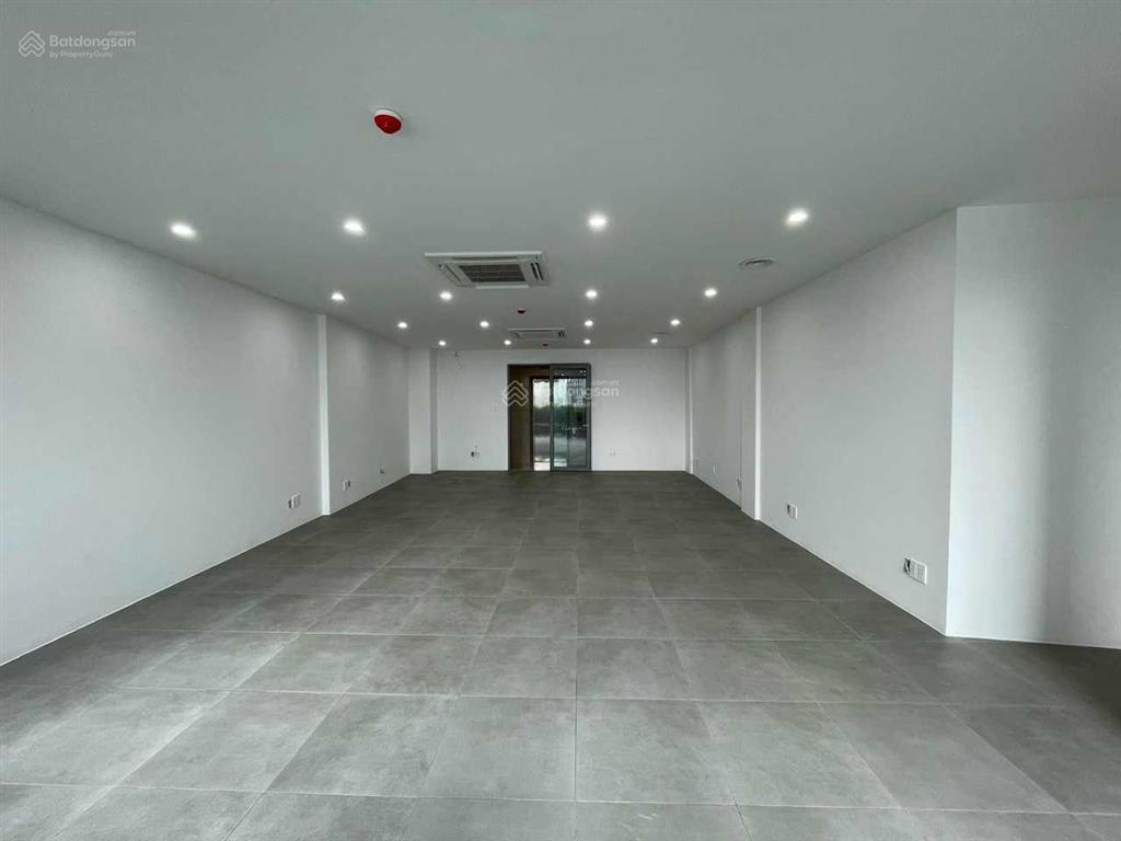 Tòa nhà 6 tầng 49a phan đăng lưu, phường 6, quận bình thạnh  giá 55 triệu