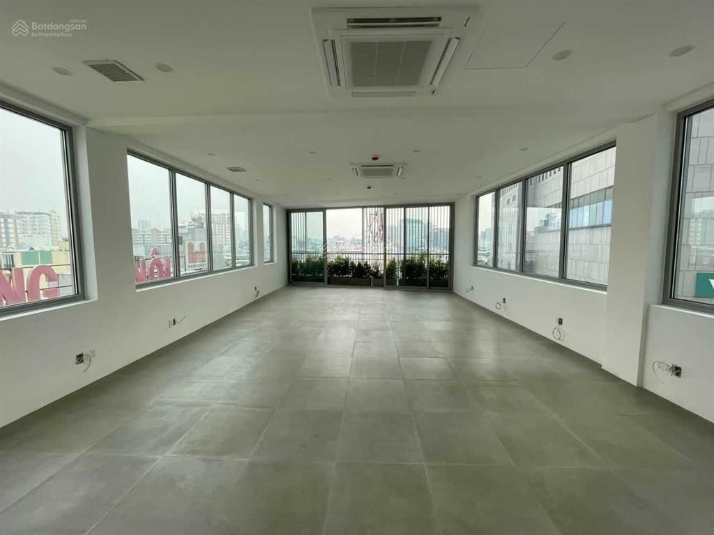 Tòa nhà 6 tầng 49a phan đăng lưu, phường 6, quận bình thạnh  giá 55 triệu