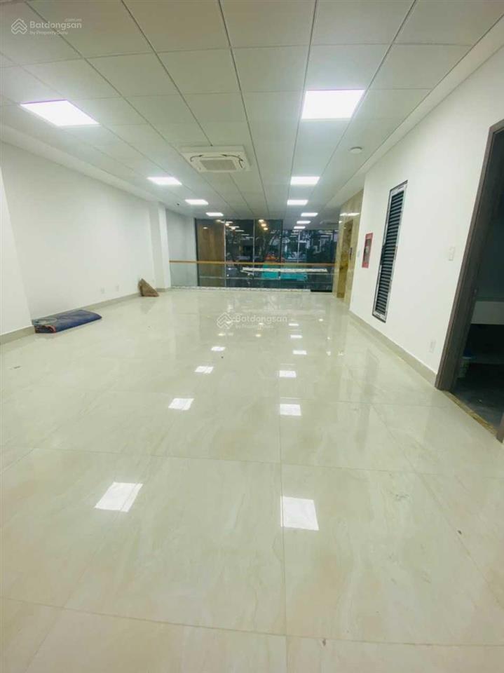 Cho thuê nhà 120 nơ trang long p13 bình thạnh. 4 lầu thang máy. dtsd 720m2. có pccc