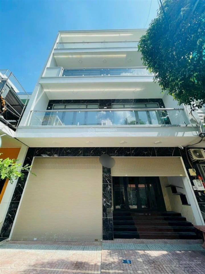 Cho thuê nhà 28a huỳnh đình hai, p24, bình thạnh, 4 lầu thang máy, dtsd 720m2, có pccc