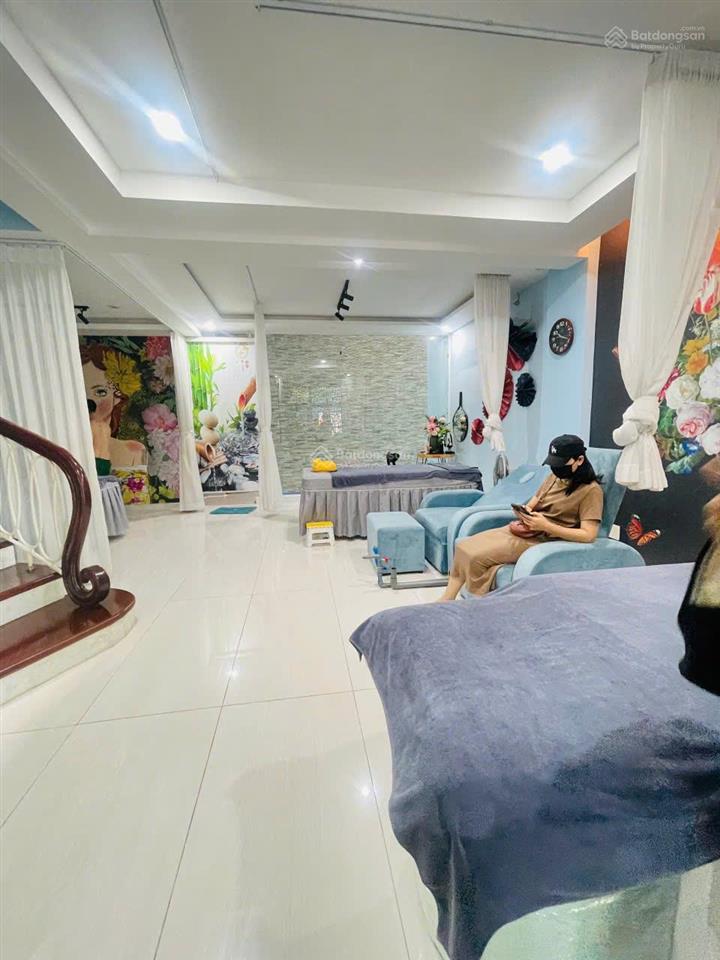 Cho thuê biệt thự căn hẻm 8m 40/5c nguyễn văn đậu, phường 6, bình thạnh