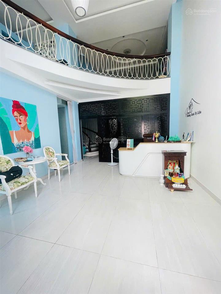 Cho thuê biệt thự căn hẻm 8m 40/5c nguyễn văn đậu, phường 6, bình thạnh