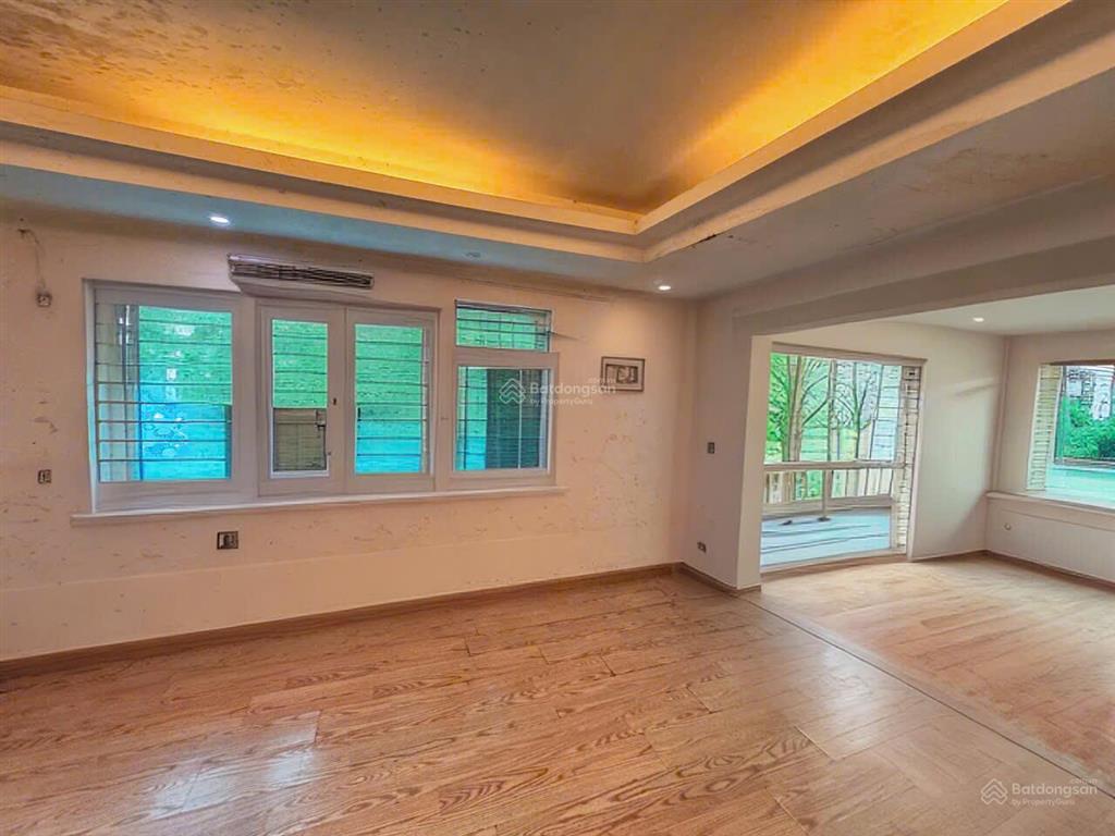 Hiếm! mặt hồ lô góc 3 mặt ngõ ô tô kinh doanh đỉnh long biên 13.5 tỷ