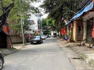 Cổ nhuế  bán đất lô góc 2 thoáng vĩnh viễn 10m ra ô tô tặng giấy phép xây dựng