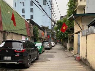 Đông ngạc  nhà mặt ngõ thông  ô tô 7 chỗ đỗ cửa  kinh doanh nhỏ  40mx 10 tỷ