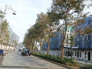 Mảnh đất phú thượng  tây hồ, dt 185 m2, mặt tiền 8m, ô tô vào