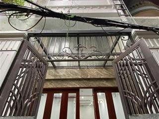 Căn hộ dòng tiền hai bà trưng 100m ra phố trần đại nghĩa  giá tốt nhất 7t thang máy. dt 900tr/năm