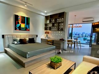 Căn hộ bến nghé q.1 , penthouse 1 phòng ngủ balcony sân vườn view bitexco , dt 70m2 , ngay lê duẩn