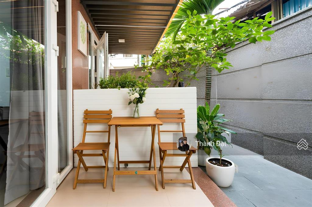 Thuê căn hộ villa 1 phòng ngủ sân vườn, đầy đủ nội thất hiện đại tiện nghi, khu tâm võ văn tần q.3