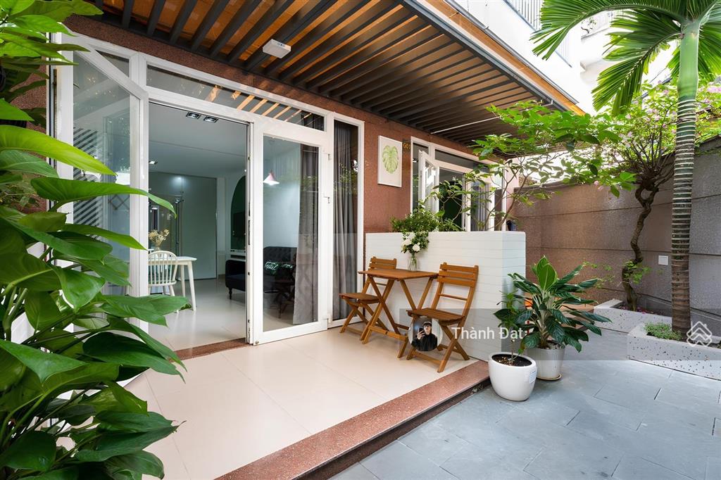 Thuê căn hộ villa 1 phòng ngủ sân vườn, đầy đủ nội thất hiện đại tiện nghi, khu tâm võ văn tần q.3