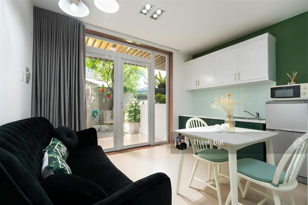 Thuê căn hộ villa 1 phòng ngủ sân vườn, đầy đủ nội thất hiện đại tiện nghi, khu tâm võ văn tần q.3