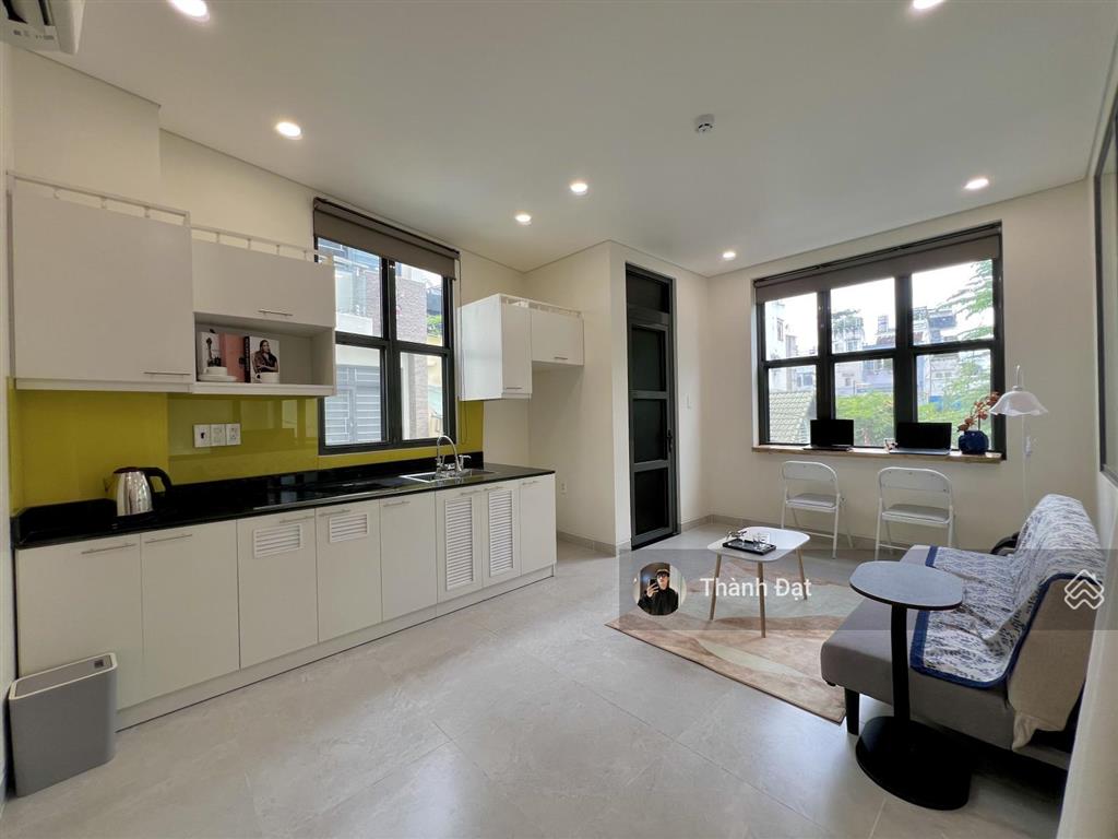 Thuê căn hộ lê quý đôn quận 3, 1 phòng ngủ 1 phòng khách balcony & cửa sổ 52m2, gần dinh độc lập