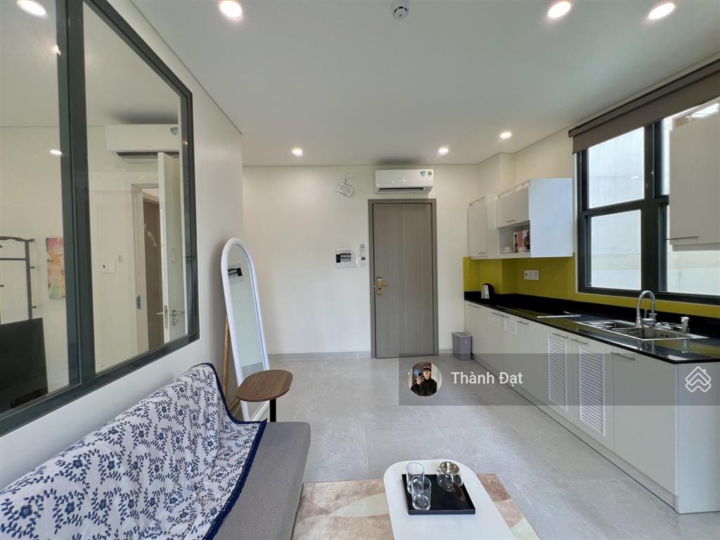 Thuê căn hộ lê quý đôn quận 3, 1 phòng ngủ 1 phòng khách balcony & cửa sổ 52m2, gần dinh độc lập