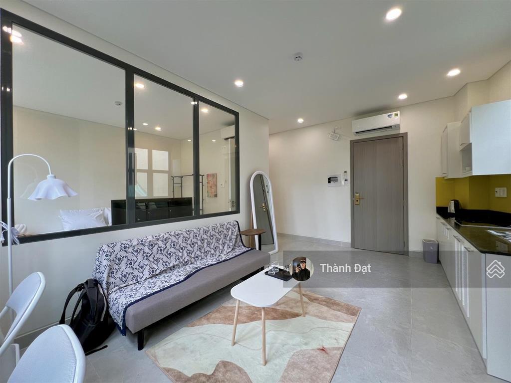 Thuê căn hộ lê quý đôn quận 3, 1 phòng ngủ 1 phòng khách balcony & cửa sổ 52m2, gần dinh độc lập