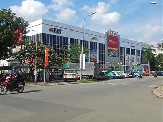 Chỉ 12. x tỷ nhà 4 tầng ngang gần 6m dtsd 270m2 kế bên vincom nam long  trần trọng cung hẻm 6m