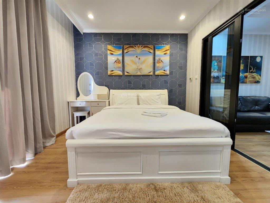 Chính chủ cho thuê gấp căn hộ tại royal city, tòa r6, 55m2, 1pn, giá 14 triệu/th,  0365 691 ***