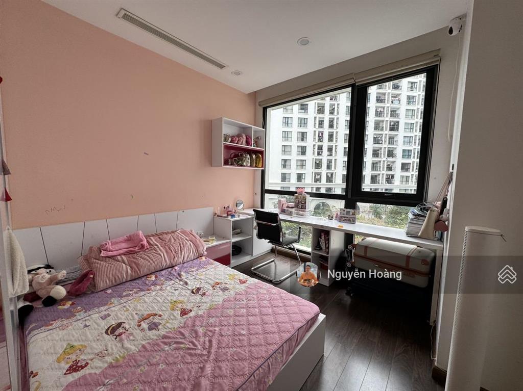 Bán gấp căn hộ 3pn tại royal city, căn góc, 181m2, 25.7 tỷ,  0365 691 ***