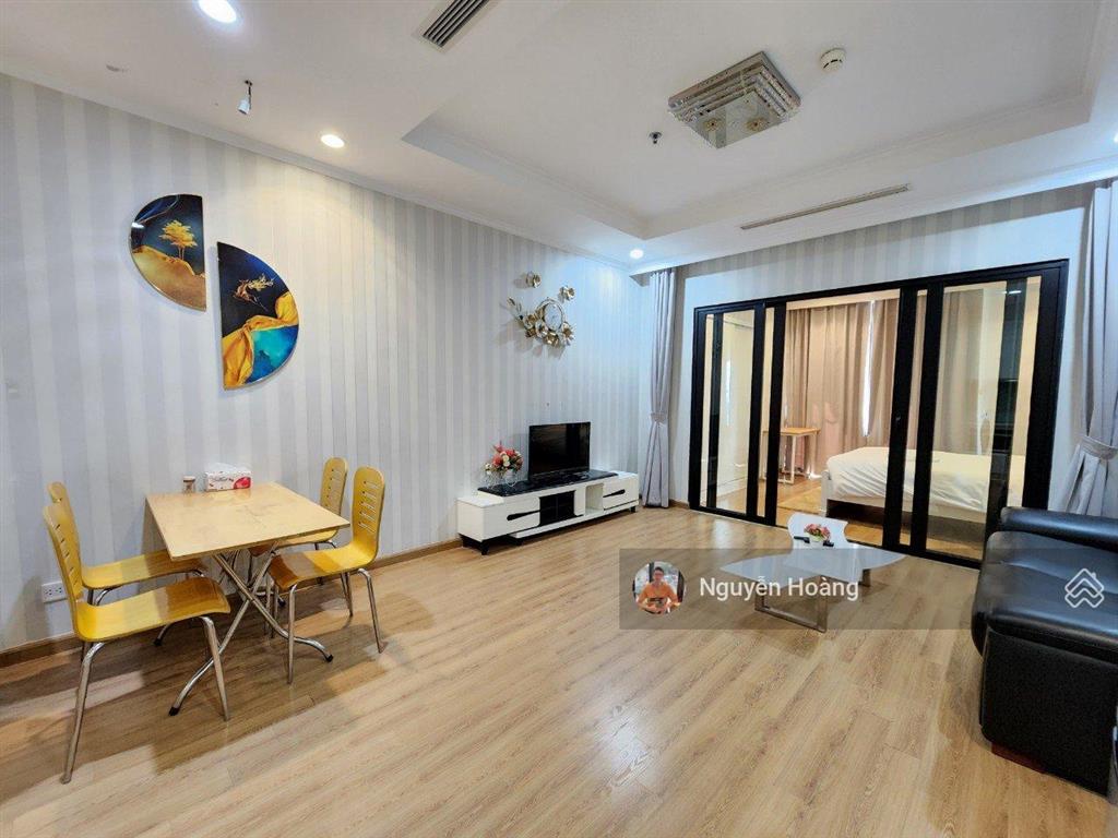 Bán nhanh căn hộ 1pn tại royal city, 55m2, giá 7.8 tỷ.  0365 691 ***
