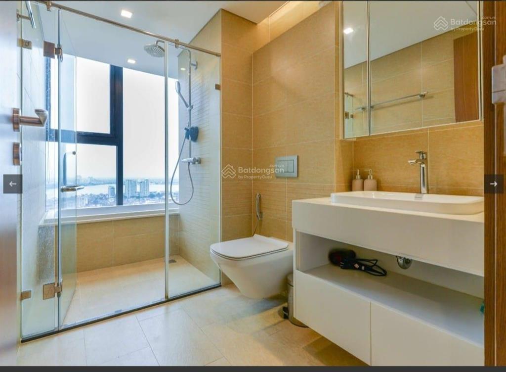 (mới) cho thuê căn góc tại vinhomes metropolis, 3pn, 105m2, 35tr, nội thất full,  0365 691 ***