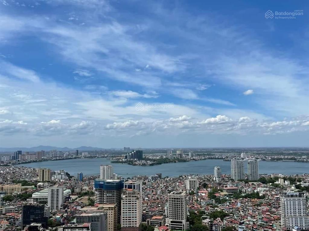 (mới) cho thuê căn góc tại vinhomes metropolis, 3pn, 105m2, 35tr, nội thất full,  0365 691 ***