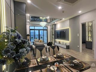 Bán gấp căn hộ tại royal city, 2pn, 132m2, 14.1 tỷ,  0365 691 ***