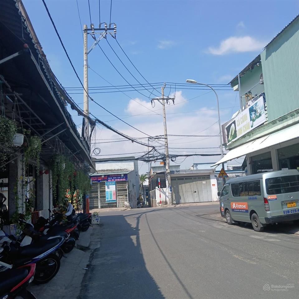 Bán gấp nhà góc 2 mặt tiền đường nguyễn thị kiểu ra đường lê văn khương, quận 12