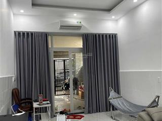 Phạm đăng giảng  bình tân, nhà 2 tầng, dt 4x20, hxh vào nhà, giá 5.x tỷ