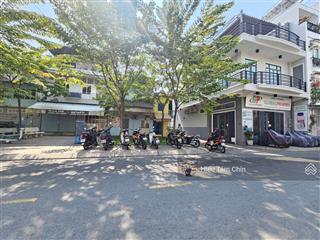 Cực hiếm, 36.8m2, 4 tầng đúc, 4 phòng, hẻm rộng thoáng