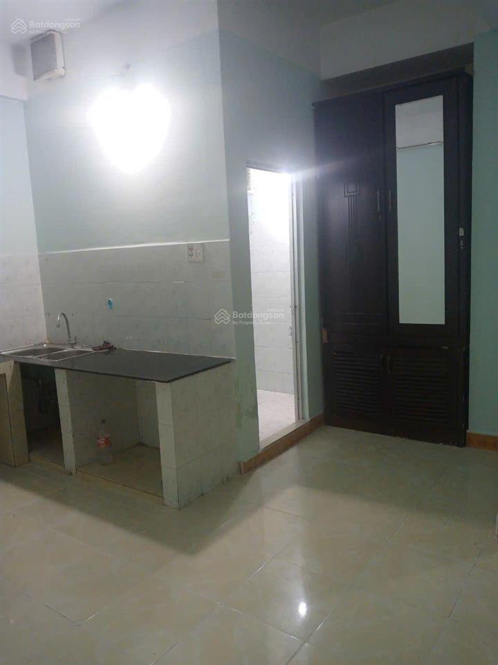 Cho thuê cc studio, 32m2, 3,3tr, sát đường đào trinh nhất  phạm văn đồng