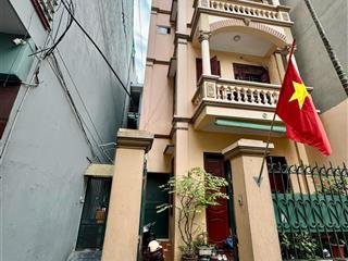 Bán nhà lô góc ngõ nông gần phố 22 tỷ, 71m2, 5 tầng, mt 5,6m ô tô 4 chỗ đỗ cửa xuân la  tây hồ