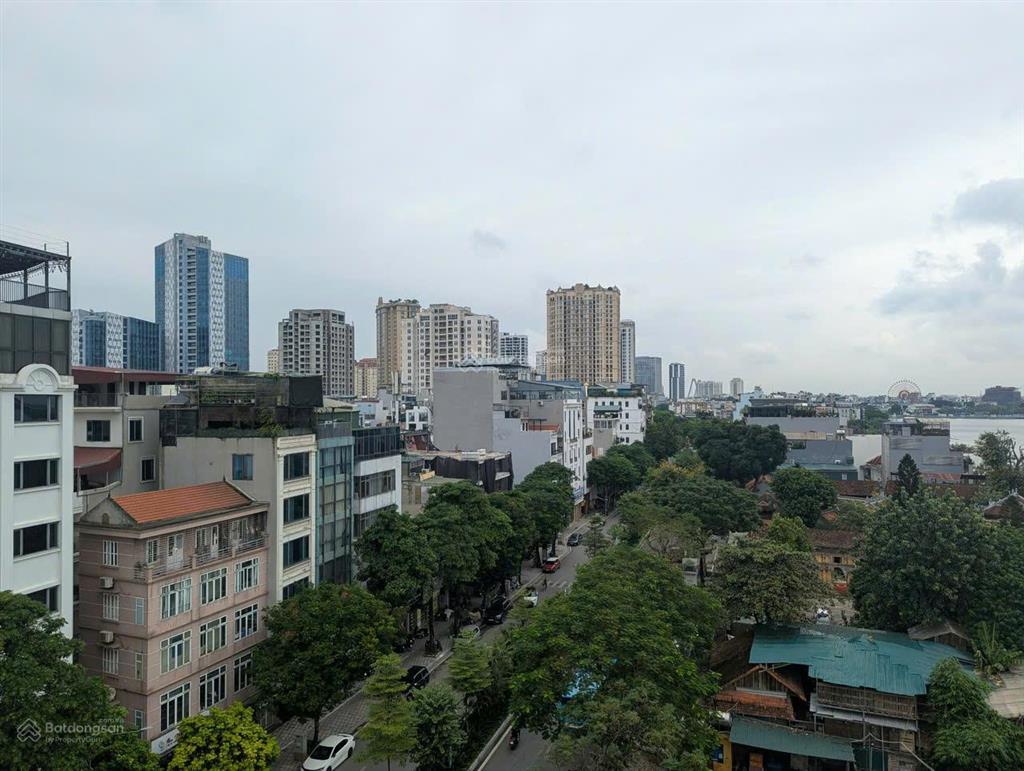 Bán nhà mặt phố lô góc 3 thoáng 46 tỷ, 70m2, 6 tầng, mt 4,5m view hồ lạc long quân  tây hồ