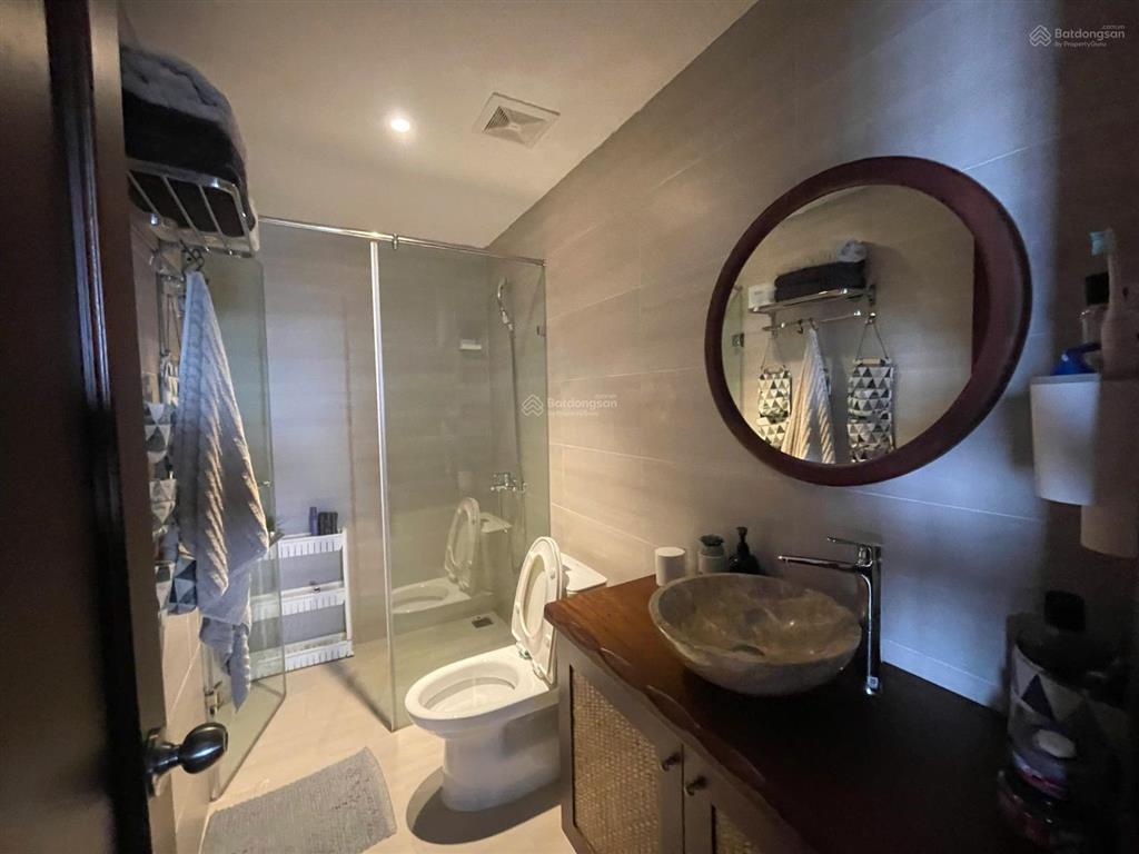 Bán nhà dòng tiền 250tr/th, 138 tỷ, 195m2, 9 tầng mt 7,5m vỉa hè 3 ô tô tránh trịnh công sơn tây hồ