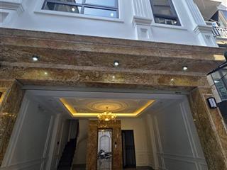 Nhà mặt ngõ sát phố 18 tỷ 50m2 7 tầng mt 5,3m gara ô tô 7 chỗ 10m là mặt phố xuân đỉnh bắc từ liêm