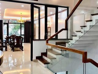Bán căn nhà 90m2 x 5 tầng, thang máy, rất đẹp mặt đường văn cao, hải phòng