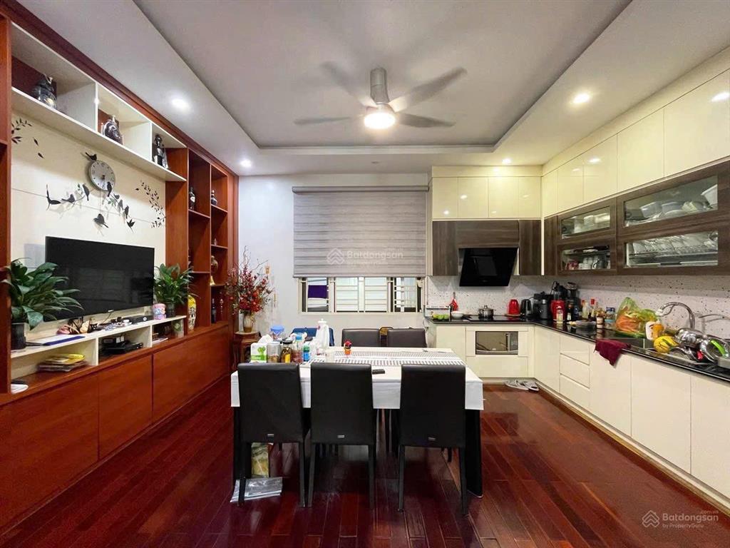 Bán nhà 6 tầng thang máy lô 26 tuyến 3 lê hồng phong