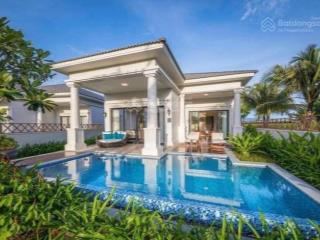 Bán cắt lỗ căn biệt thự 2pn nhỏ xinh view đẹp ngay sát biển tại vinpearl đà nẵng giá 12,5 tỷ