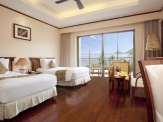 Tôi chính chủ cần bán căn biệt thự mặt biển vinpearl nha trang bay 3pn & 4pn view biển giá 15,5 tỷ