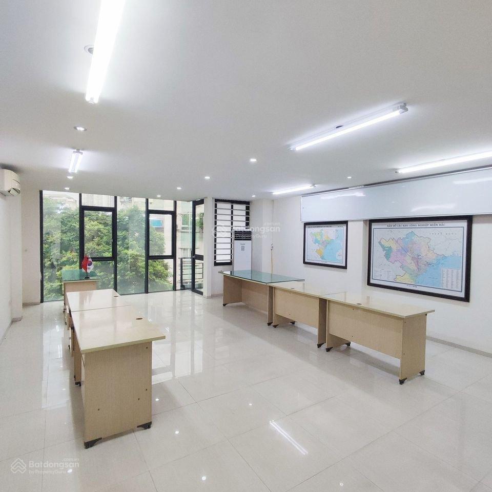 Chính chủ còn 1 sàn cho thuê 35m2 tại phố đặng tiến đông  đống đa giá chỉ 4,5tr/tháng