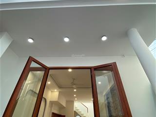 Hiếm nhà đã hoàn công 2 lầu trung tâm của trung tâm, khu bàn cờ hẻm bạch đằng nha trang. giá 5tỷ5