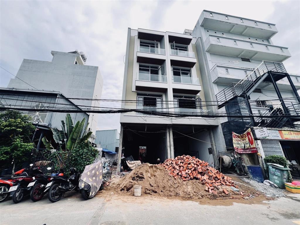 Đất mtkd đường số 41 sát ngay vành đai 2 phạm văn đồng xây chdv vp ở kinh doanh tại nhà